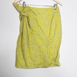 Boden Yellow Gray Floral Rose Side Tie Knee Length Skirt Size 6 Women’s